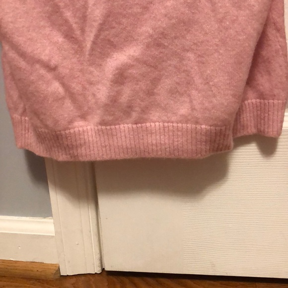 Pink sweater - Picture 4 of 4
